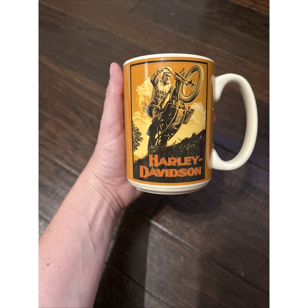 Harley Davidson Motorcycle 2005 Gold Color Coffee Mug